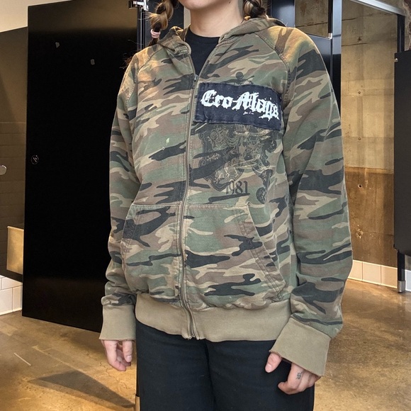 Jacket - Picture 13 of 15